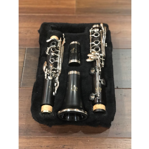 Pre-Owned Vito 7810 Clarinet